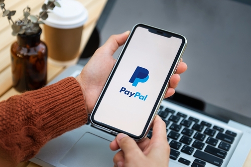 PayPal launches its stablecoin: What it means for Shiba Memu presale